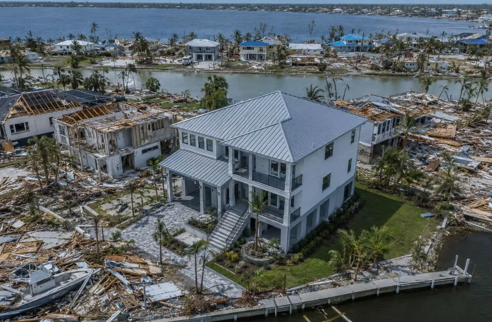 Hurricane Proof Homes in FL: What Actually Works (2026 Guide) 1 Hurricane Proof Homes in FL What Actually Works (2026 Guide)